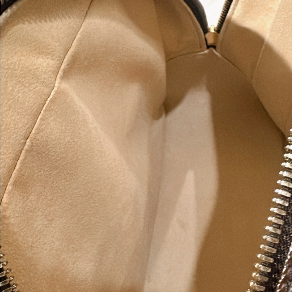 💯% Authentic Louis Vuitton ManhattanPM Monogram Handbag✨ - Picture 16 of 17